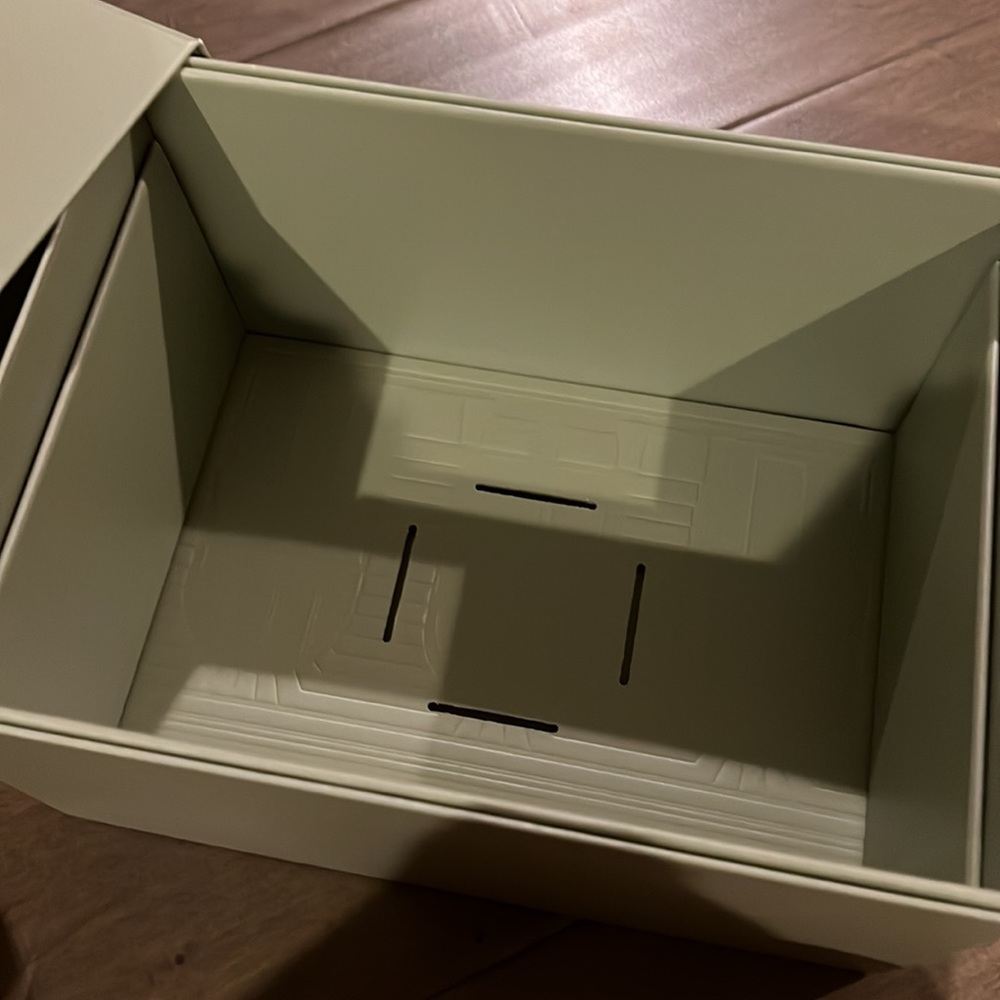 Authentic Van Cleef & Arpels Empty Gift Box - image 5